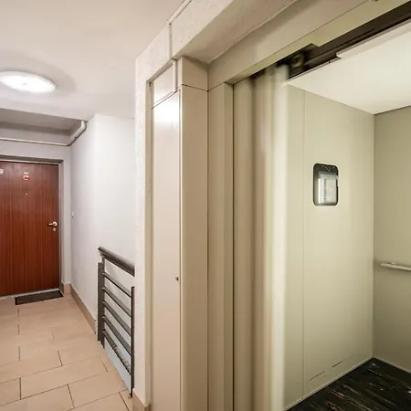 Spacious Rooftop With Parliament&danube View דירה *