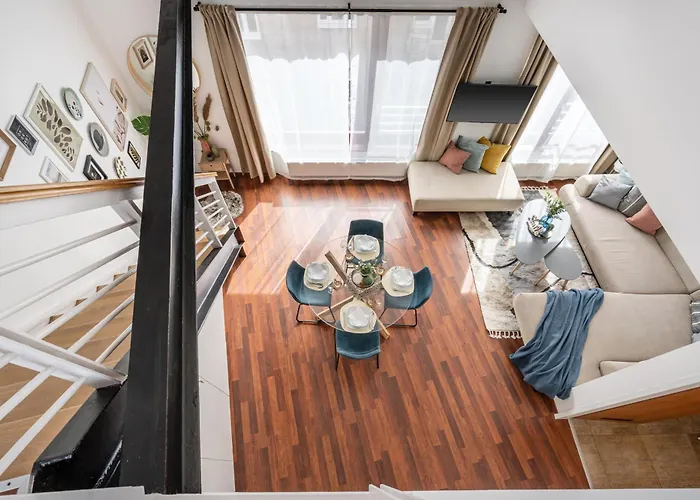 Daire Spacious Rooftop With Parliament&danube View *